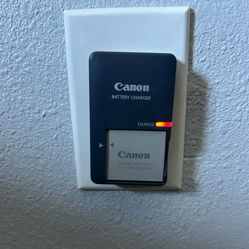 Canon Plug In Battery Charger Battery Box Instructions CD SD1100 IS NO CAMERA